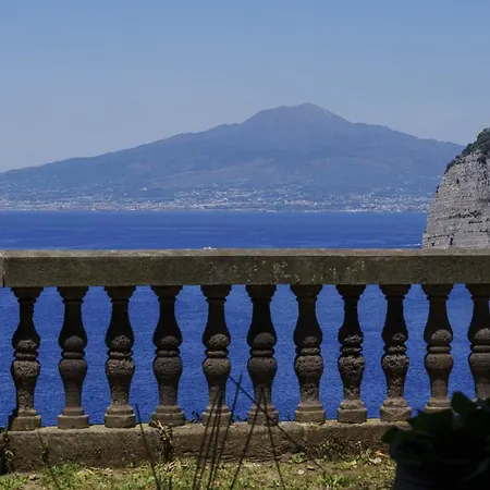 Preziosa Al Pizzo 3 Km Da Sorrento *