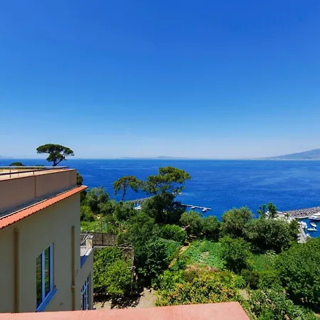 Preziosa Al Pizzo 3 Km Da Sorrento Διαμέρισμα Sant'Agnello