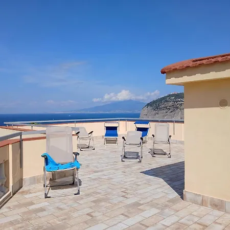 Apartment Preziosa Al Pizzo 3 Km Da Sorrento